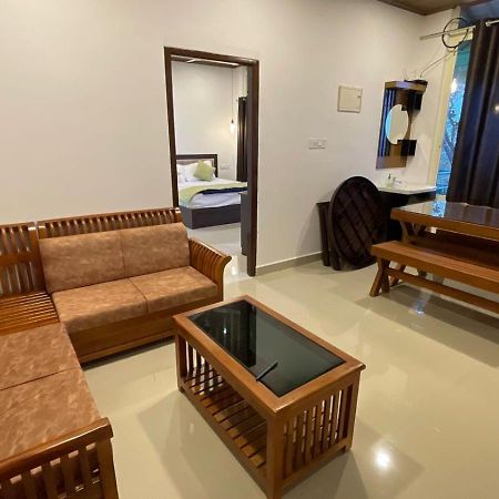 Idukki Dam View Resort Екстериор снимка