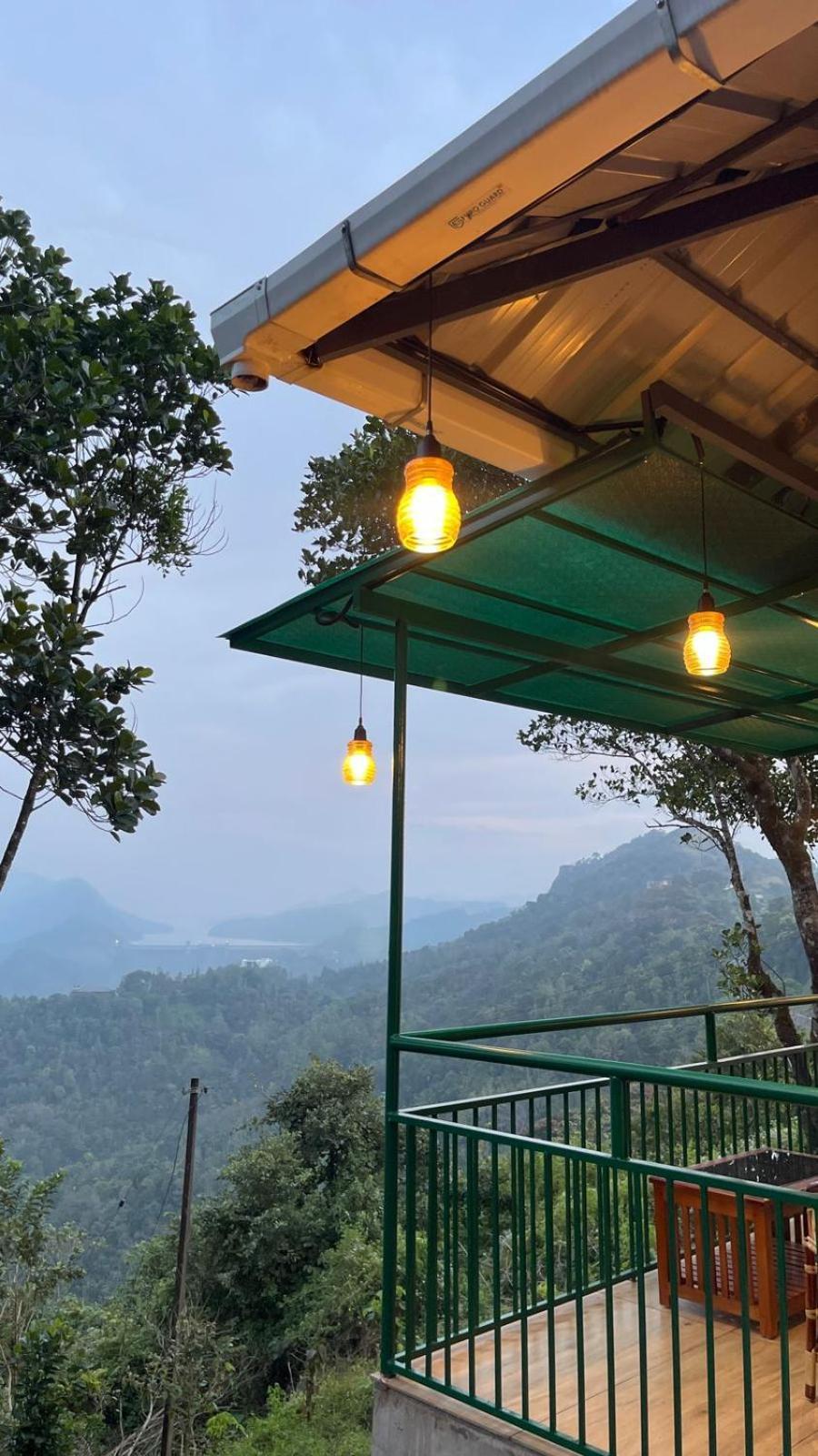 Idukki Dam View Resort Екстериор снимка